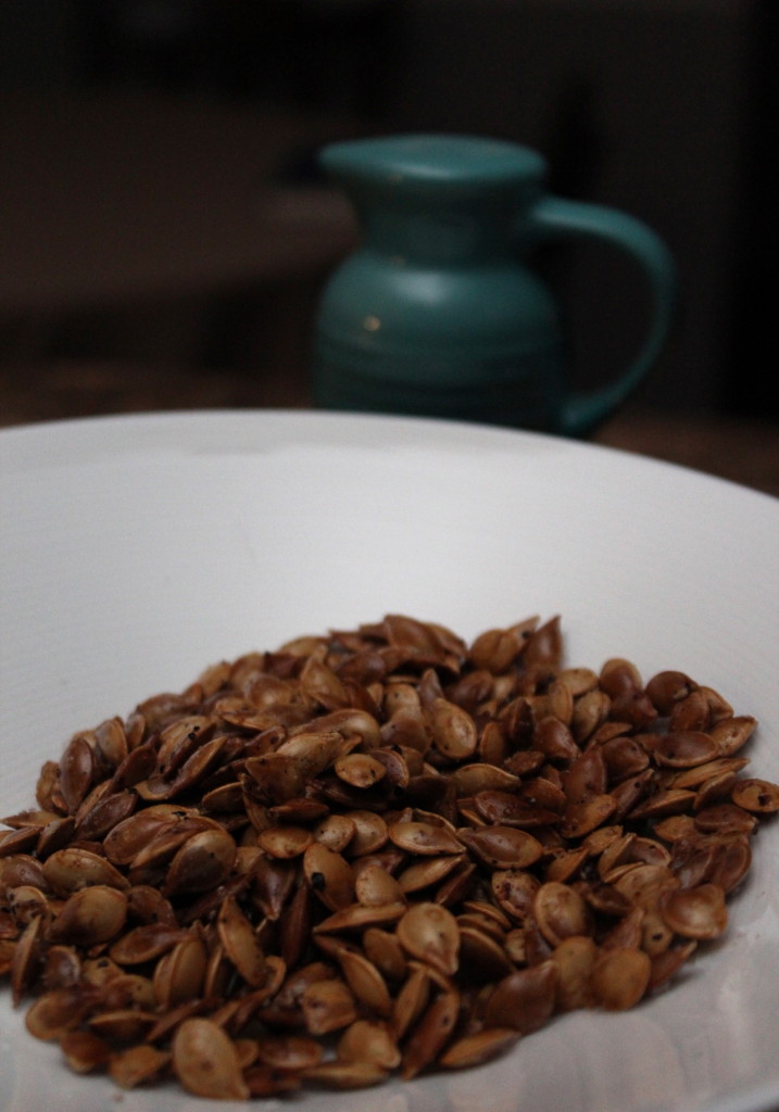 roasted-acorn-squash-seeds-smashed-garlic